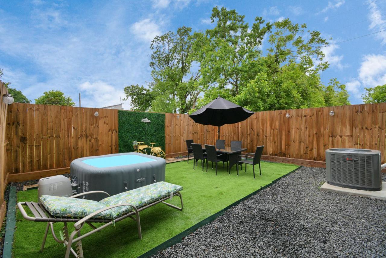 Blissful Getaway Home With Hot Tub & Backyard Near Downtown ฮูสตัน ภายนอก รูปภาพ